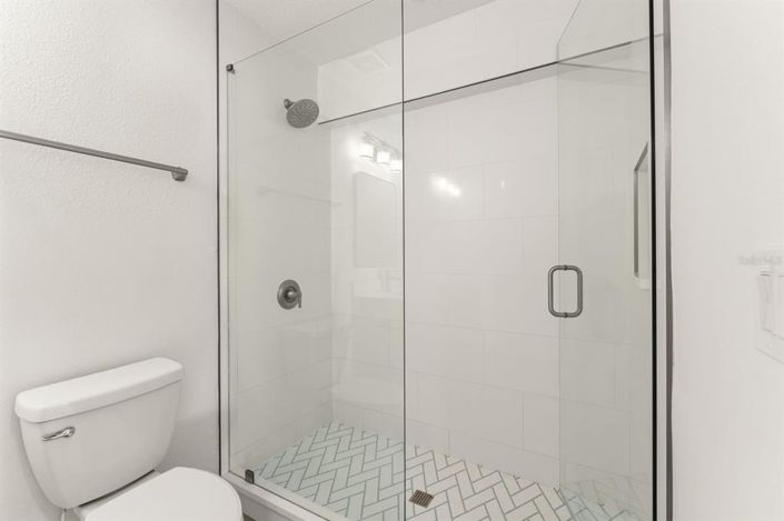 Image No.26-3 Bed Property for sale