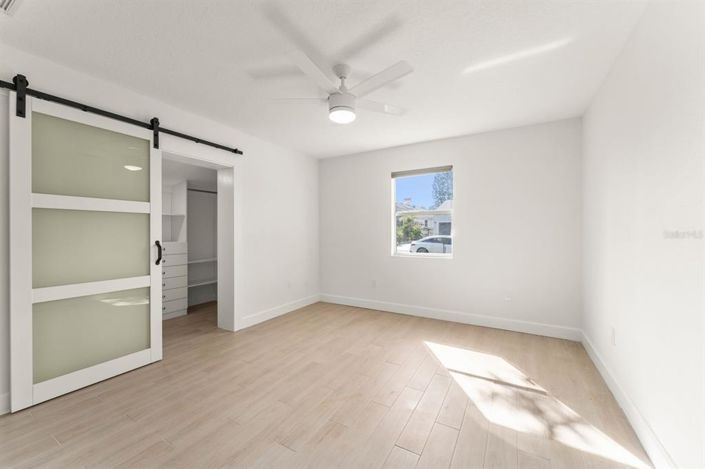 Image No.29-3 Bed Property for sale