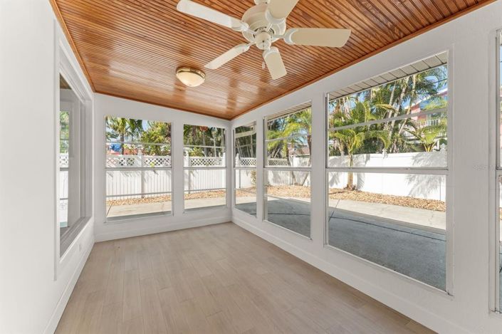 Image No.36-3 Bed Property for sale