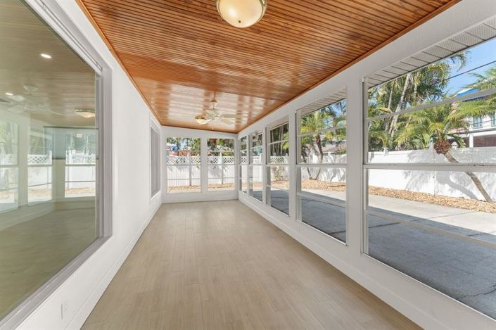 Image No.37-3 Bed Property for sale