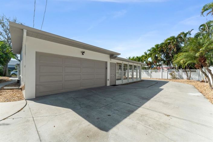 Image No.4-3 Bed Property for sale