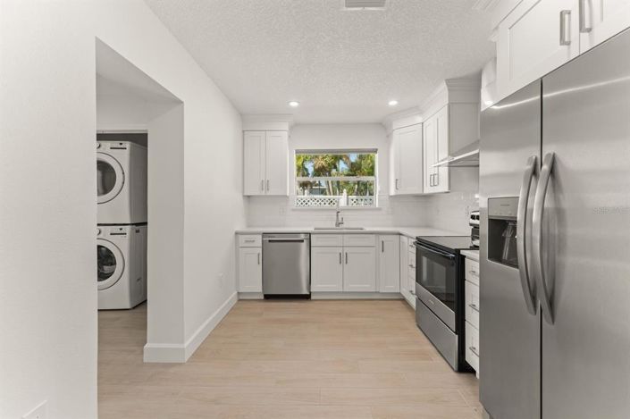 Image No.8-3 Bed Property for sale