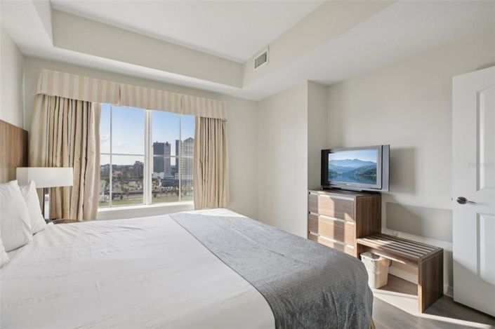 Image No.17-2 Bed Property for sale