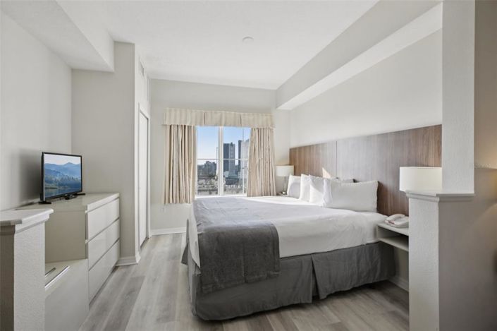 Image No.25-2 Bed Property for sale