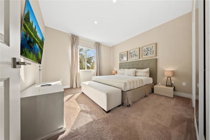 Image No.23-4 Bed Townhouse for sale