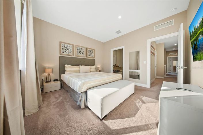 Image No.24-4 Bed Townhouse for sale