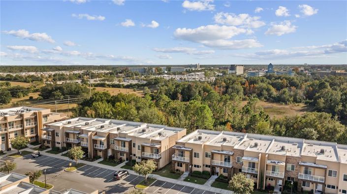 Image No.45-4 Bed Townhouse for sale