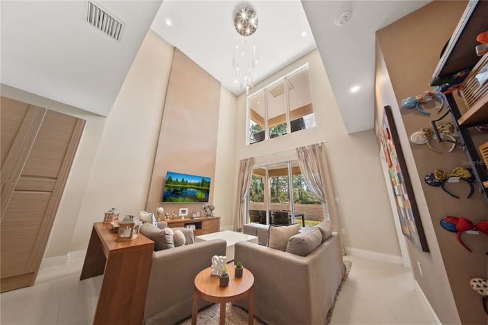 Image No.5-4 Bed Townhouse for sale