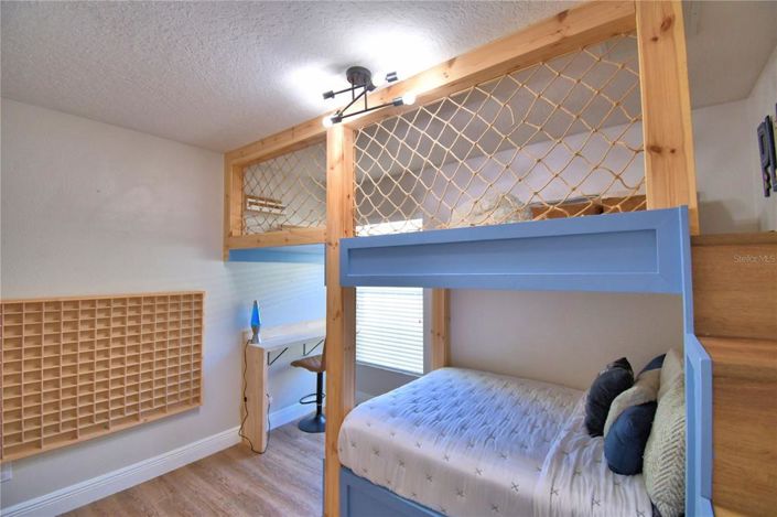 Image No.20-3 Bed Property for sale