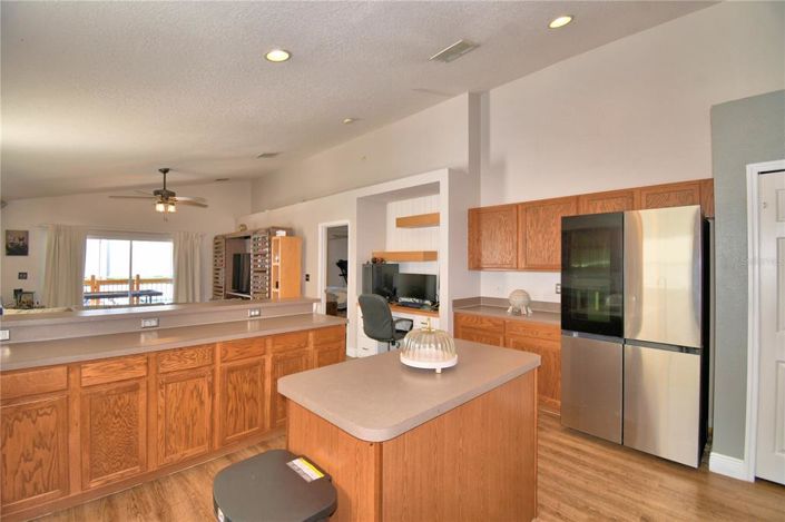 Image No.29-3 Bed Property for sale