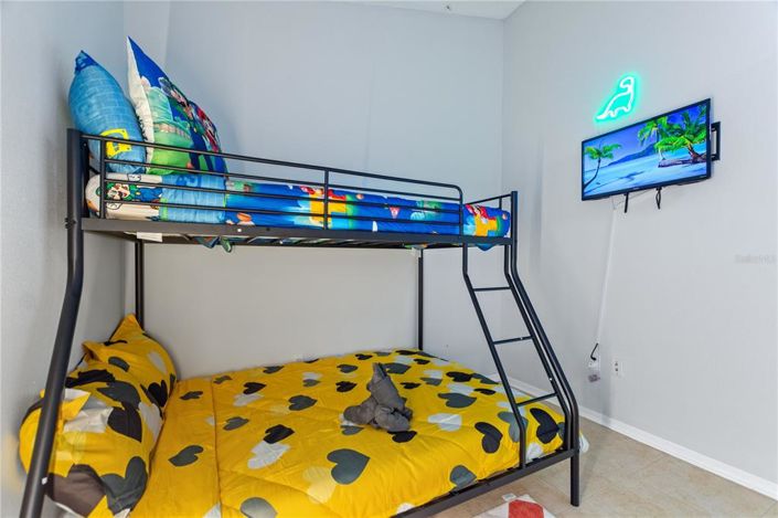 Image No.40-3 Bed Property for sale