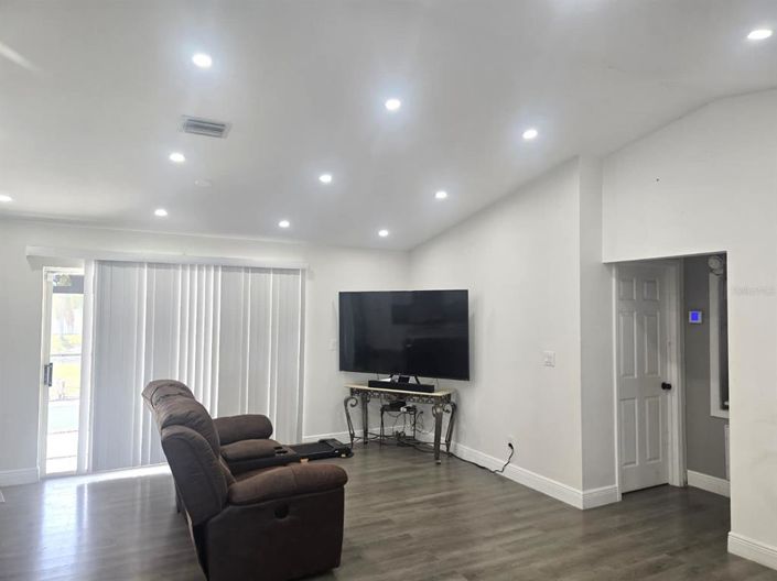 Image No.4-Propriété de 3 chambres à vendre à Kissimmee