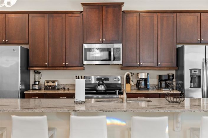 Image No.16-9 Bed Property for sale