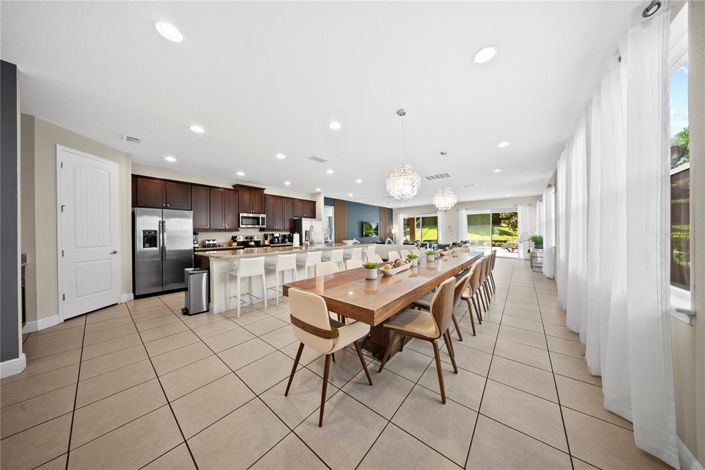 Image No.21-9 Bed Property for sale