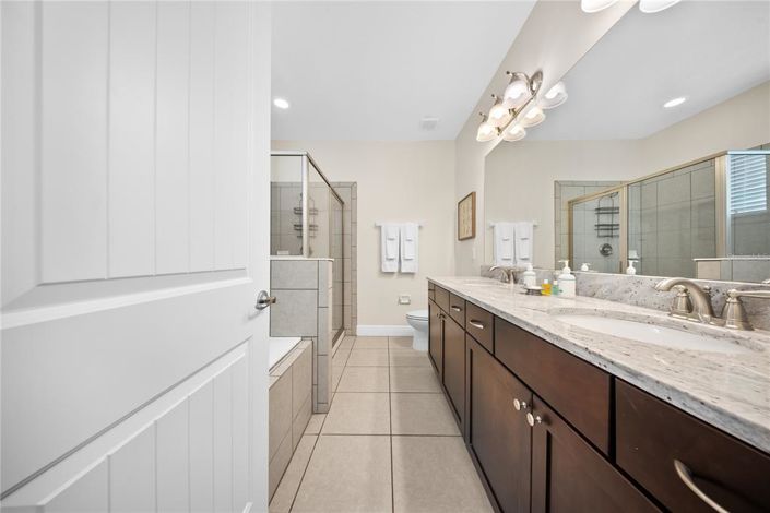 Image No.43-9 Bed Property for sale