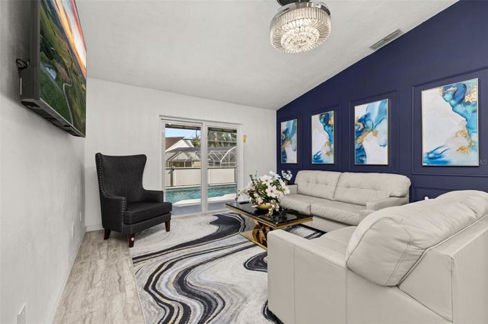 Image No.18-3 Bed Property for sale