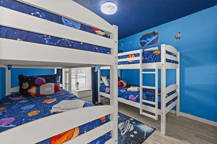 Image No.26-3 Bed Property for sale