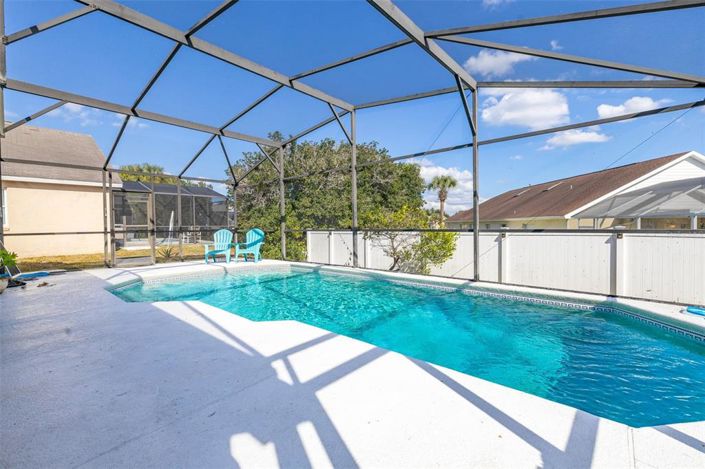 Image No.40-3 Bed Property for sale