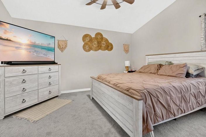 Image No.12-4 Bed Property for sale