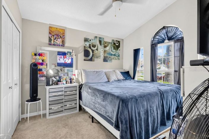 Image No.20-4 Bed Property for sale