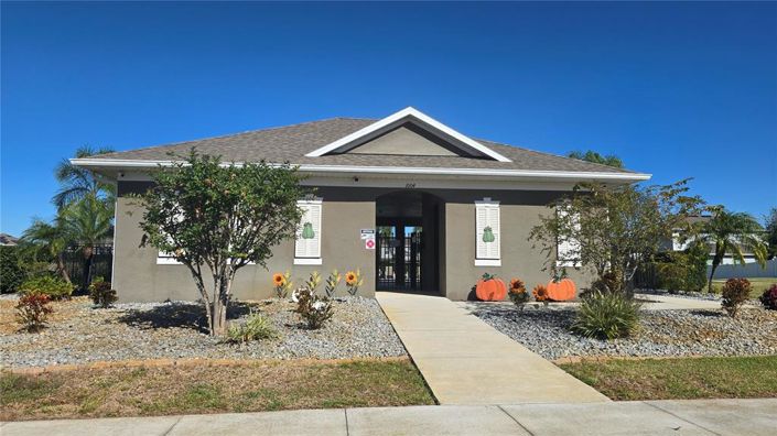 Image No.4-4 Bed Property for sale