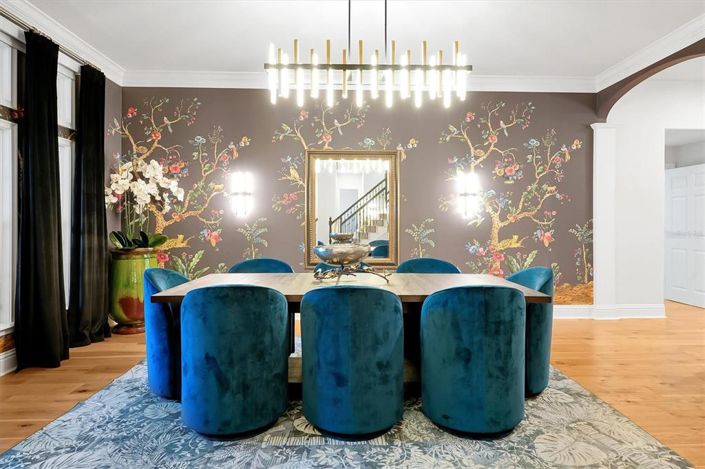 Image No.17-5 Bed Property for sale