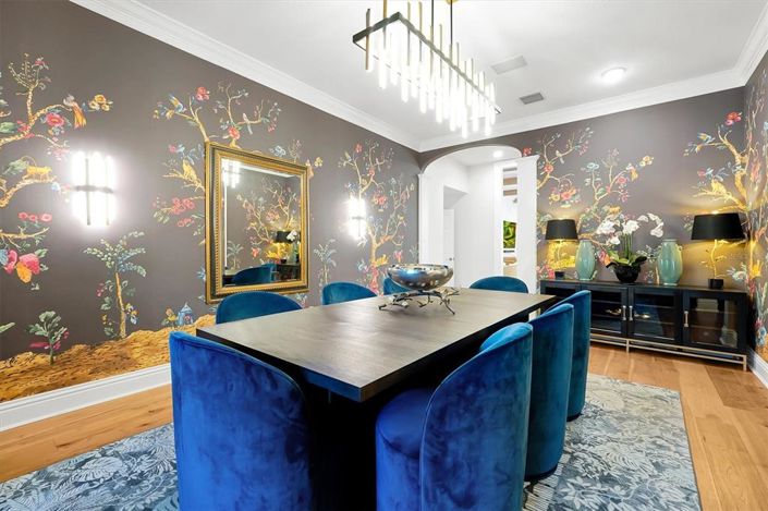 Image No.18-5 Bed Property for sale