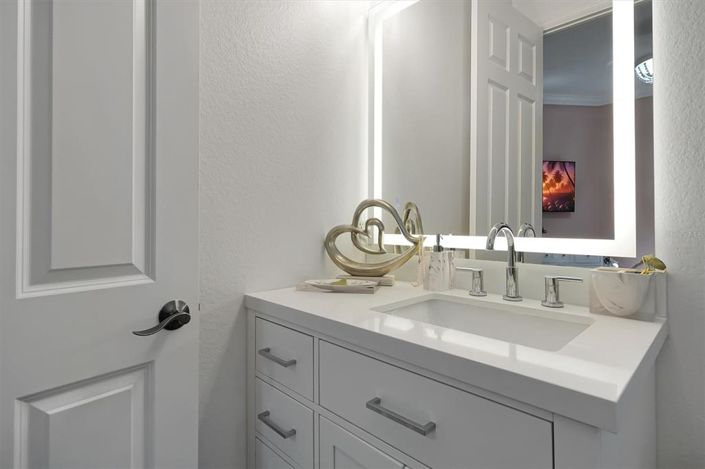 Image No.39-5 Bed Property for sale