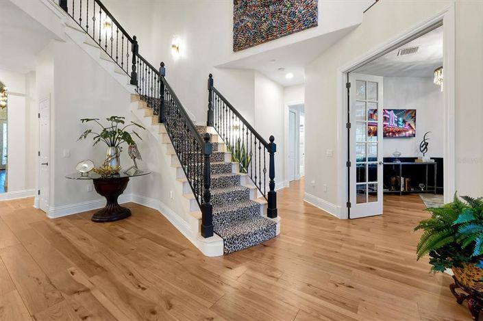 Image No.40-5 Bed Property for sale