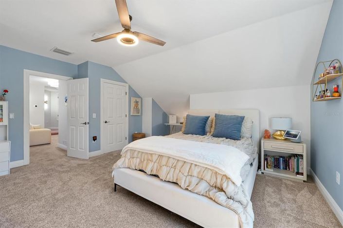 Image No.45-5 Bed Property for sale