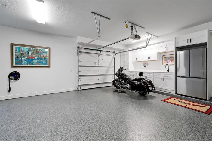 Image No.58-5 Bed Property for sale