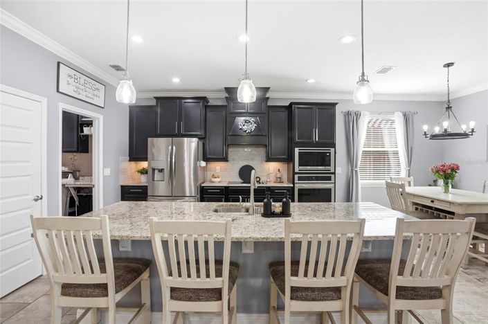 Image No.17-4 Bed Property for sale