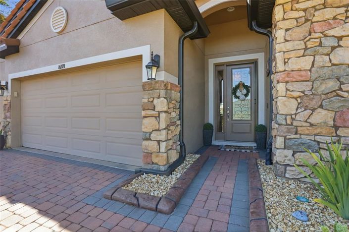 Image No.5-4 Bed Property for sale