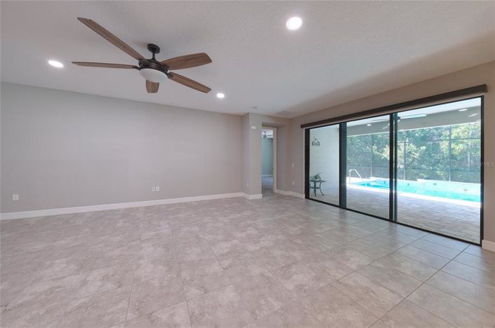 Image No.17-4 Bed Property for sale