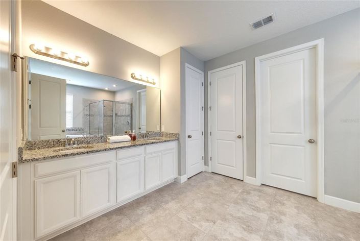 Image No.23-4 Bed Property for sale