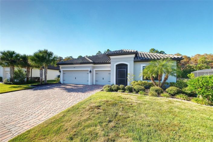 Image No.4-4 Bed Property for sale