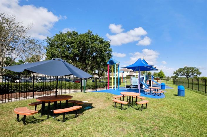 Image No.56-4 Bed Property for sale