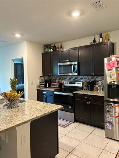 Image No.5-3 Bed Property for sale