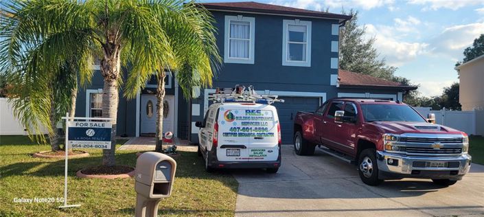 Image No.1-4 Bed Property for sale