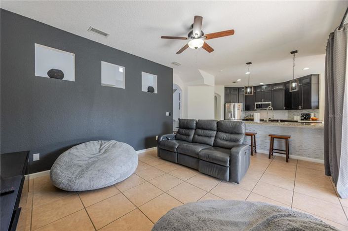 Image No.25-5 Bed Property for sale