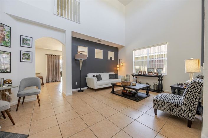 Image No.9-5 Bed Property for sale