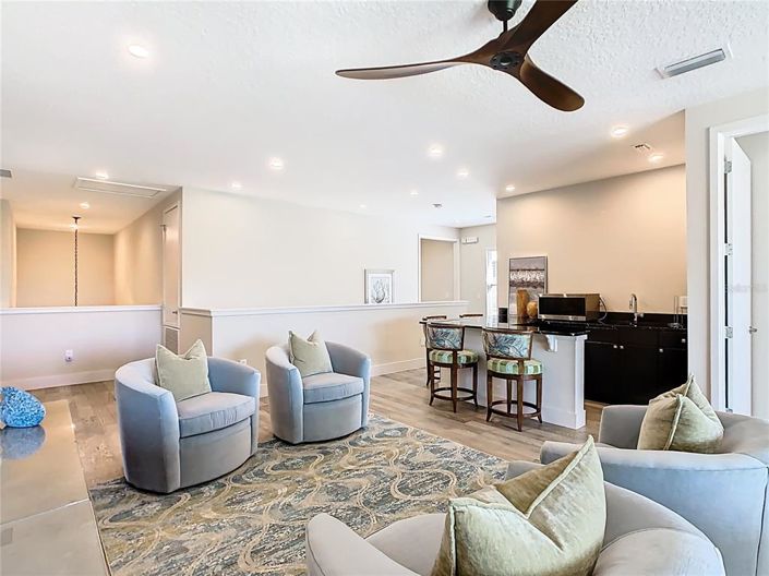 Image No.37-6 Bed Property for sale