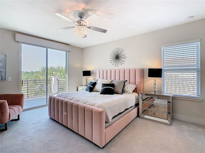 Image No.49-6 Bed Property for sale