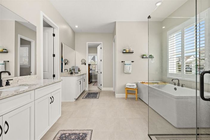 Image No.36-7 Bed Property for sale