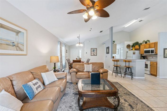 Image No.7-Propriété de 4 chambres à vendre à Kissimmee