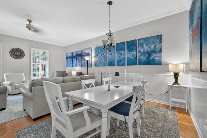 Image No.11-3 Bed Townhouse for sale