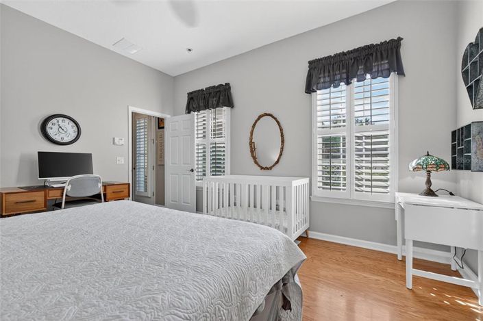 Image No.30-3 Bed Townhouse for sale