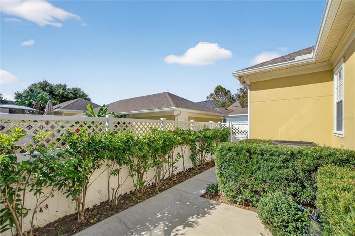 Image No.52-3 Bed Townhouse for sale