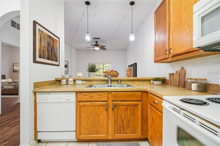 Image No.22-3 Bed Property for sale