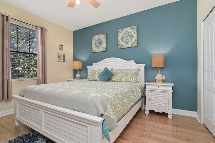 Image No.16-9 Bed Property for sale